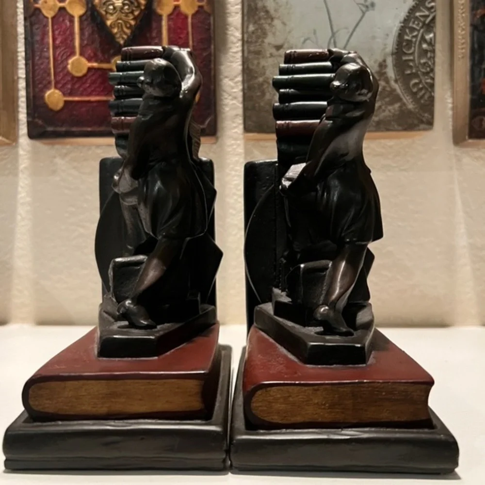 Bookends‎ Stacking Librarian Juggling Books Cast Resin